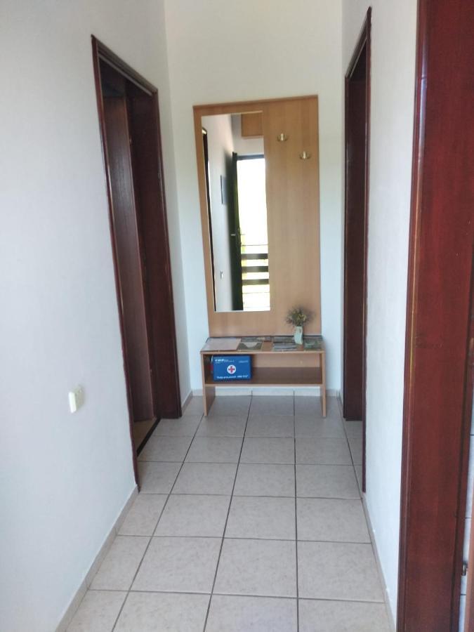 Apartment Savic Starigrad Paklenica Ngoại thất bức ảnh