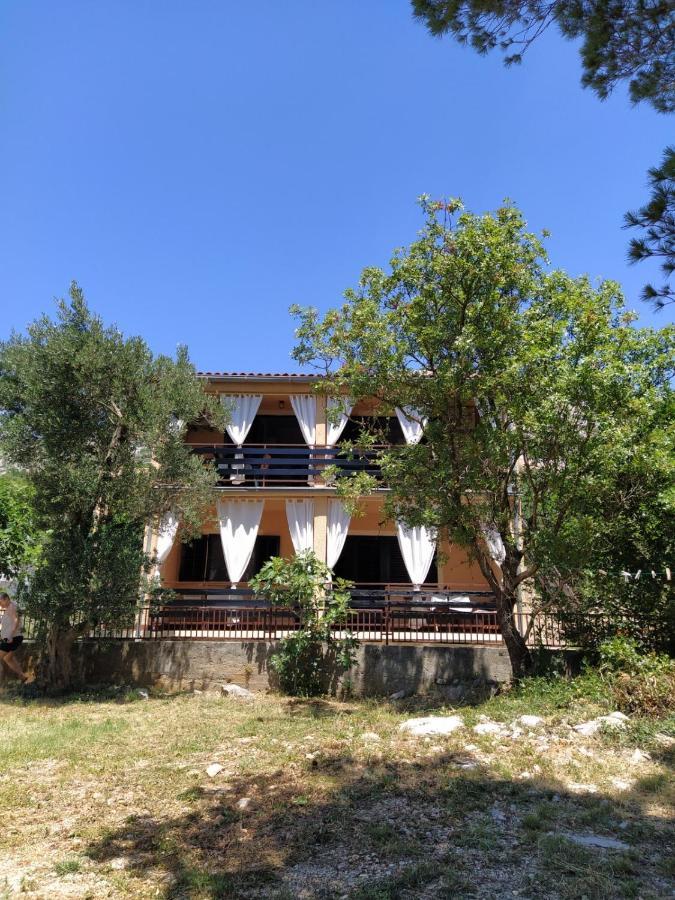 Apartment Savic Starigrad Paklenica Ngoại thất bức ảnh